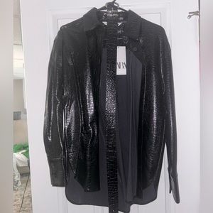 Brand New Blk Croc Print short. Sz Med. New Croc print belt Sz 85